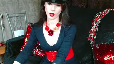 Snapshot of victoryvega chatting on 12.03.25 VictoryVega online show from 12.03.25