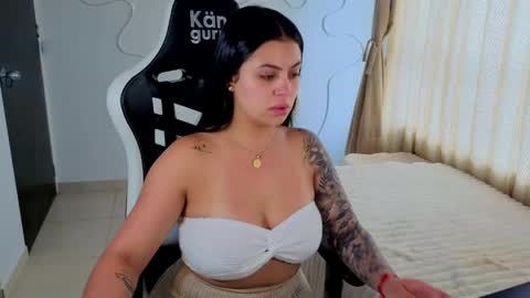 V  I C  T O R I A  online show from 05.07.26