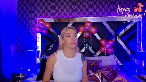 victtoria lee online show from 10.07.25