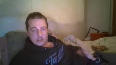 Snapshot of vids1977 chatting on 01.22.25 vids1977 online show from 01.22.25