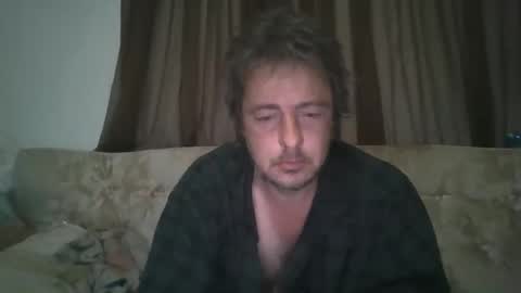 Snapshot of vids1977 chatting on 10.19.25 vids1977 online show from 10.19.25