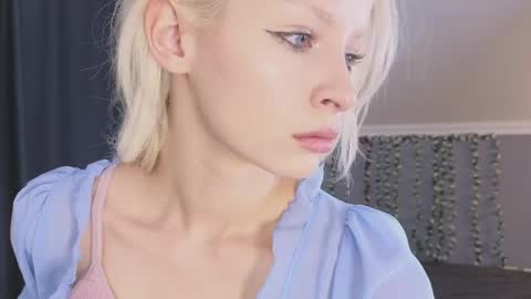 Eva online show from 04.18.26