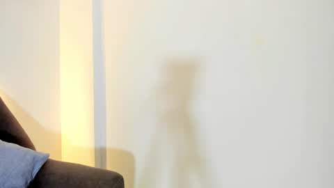 Snapshot of viic_strong1 chatting on 12.29.24 Victoria Strong online show from 12.29.24