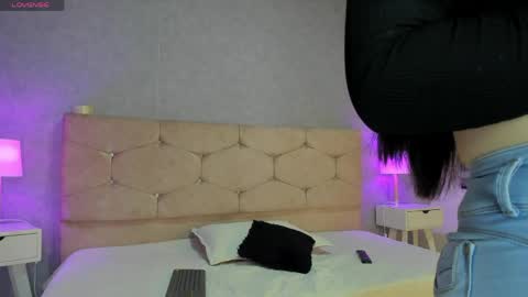 VIOLET  online show from 05.13.26