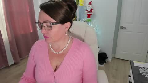 Snapshot of vika7333 chatting on 12.03.24 Ukrainian-woman online show from 12.03.24