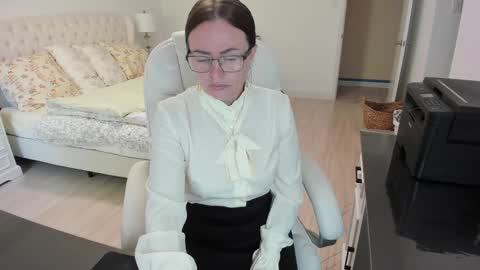 Snapshot of vika7333 chatting on 09.09.25 Ukrainian-woman online show from 09.09.25