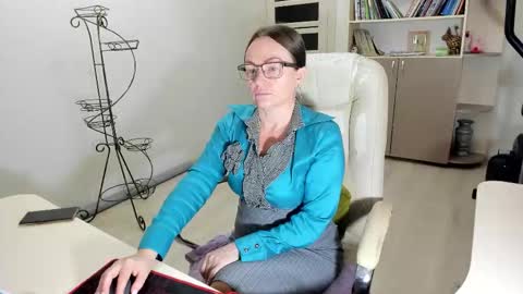 Ukrainian-woman online show from 11.14.25