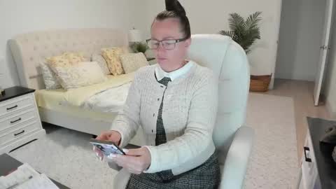 Ukrainian-woman online show from 06.05.26