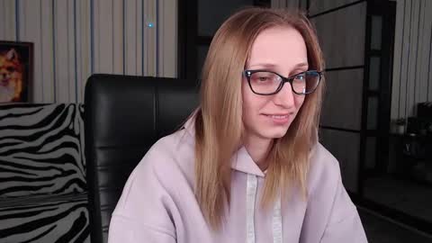 Snapshot of vikaericka chatting on 03.03.25 Vika online show from 03.03.25