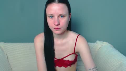 Snapshot of viki_kelt chatting on 12.04.24 Viki Kelt online show from 12.04.24