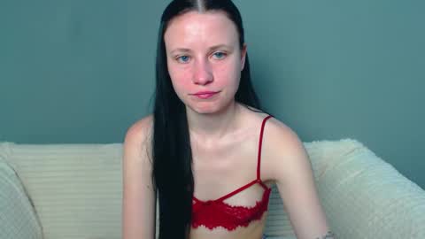 Snapshot of viki_kelt chatting on 12.12.24 Viki Kelt online show from 12.12.24