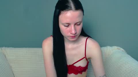 Snapshot of viki_kelt chatting on 12.16.24 Viki Kelt online show from 12.16.24