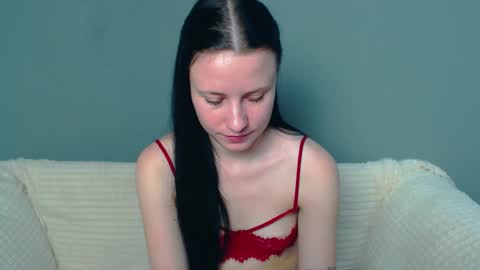 Snapshot of viki_kelt chatting on 12.17.24 Viki Kelt online show from 12.17.24