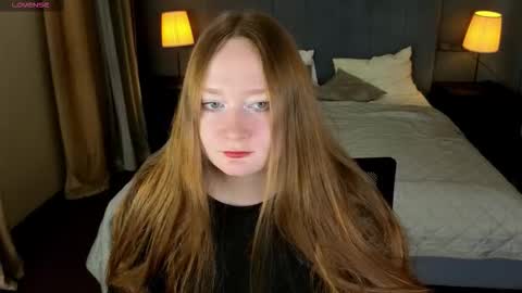 Snapshot of vikiblossom chatting on 11.30.25 Vikki online show from 11.30.25