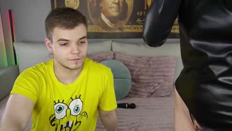 Snapshot of vikki_and_george chatting on 09.13.25 vikki and george online show from 09.13.25