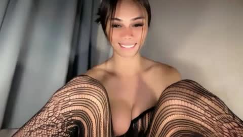 Snapshot of vikkylustfull chatting on 06.22.26 vikkylustfull online show from 06.22.26