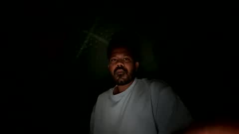 Snapshot of viktor_vaughn_ chatting on 03.26.26 Vik online show from 03.26.26