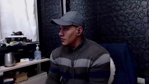 Snapshot of viktorherrera chatting on 02.07.25 Viktor Herrera online show from 02.07.25