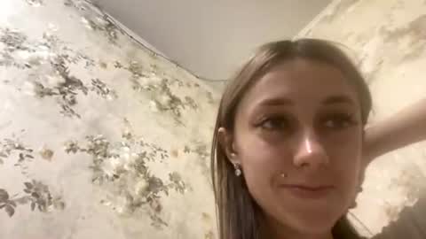 Snapshot of viktoria9898 chatting on 06.30.26 Sweett online show from 06.30.26