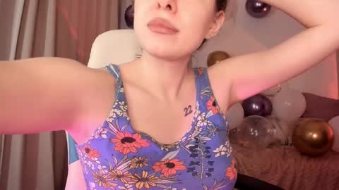 Vikky online show from 10.28.25