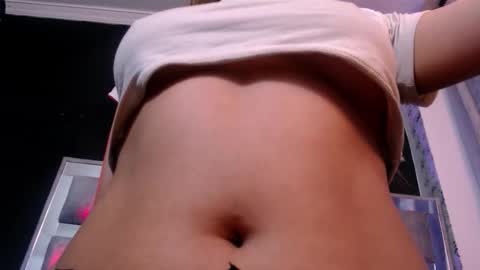 Snapshot of viky_evanss chatting on 03.14.26 viky_evanss online show from 03.14.26