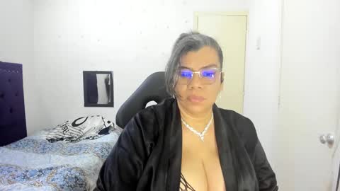 VIKY ADAMS online show from 10.09.25