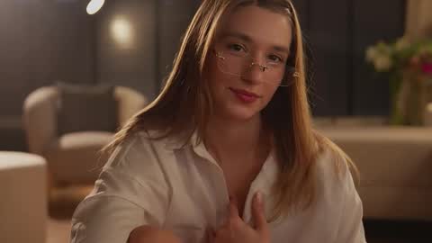 Lana online show from 11.07.25