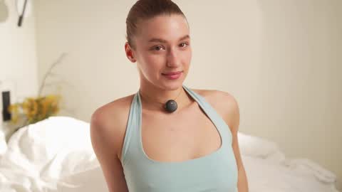 Snapshot of villanelle_l chatting on 03.25.26 Lana online show from 03.25.26