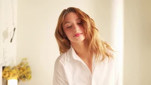 Snapshot of villanelle_l chatting on 04.15.26 Lana online show from 04.15.26