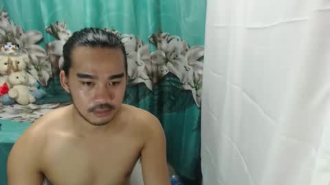 Snapshot of vin_17 chatting on 09.16.25 Call me Marvin online show from 09.16.25