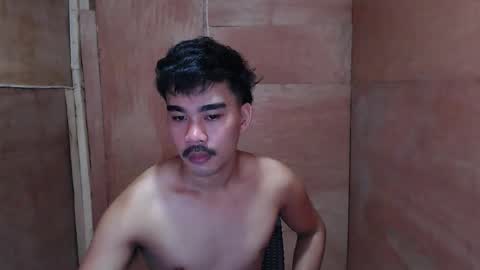 Snapshot of vin_17 chatting on 02.10.26 Call me Marvin online show from 02.10.26