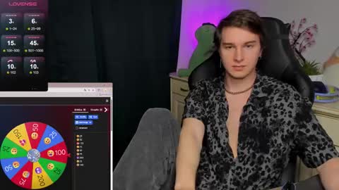 Vincent Strong online show from 11.08.25