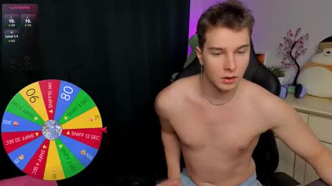 Vincent Strong online show from 11.27.25