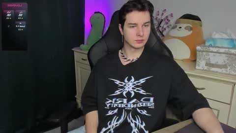 Snapshot of vincent__strong chatting on 01.14.26 Vincent Strong online show from 01.14.26