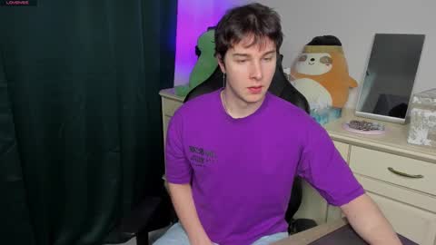 Snapshot of vincent__strong chatting on 02.15.26 Vincent Strong online show from 02.15.26