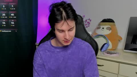 Snapshot of vincent__strong chatting on 03.18.26 Vincent Strong online show from 03.18.26