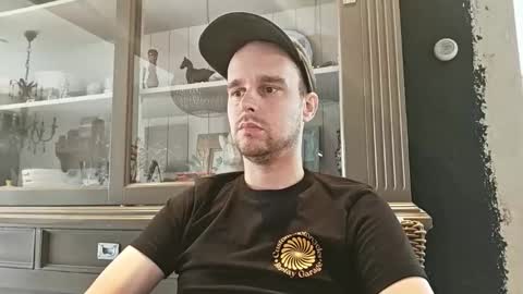 Snapshot of vincentbb1 chatting on 09.26.25 Vincent online show from 09.26.25