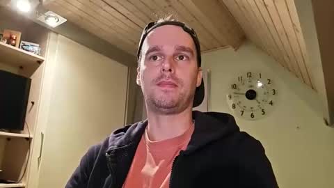 Snapshot of vincentbb1 chatting on 11.27.25 Vincent online show from 11.27.25