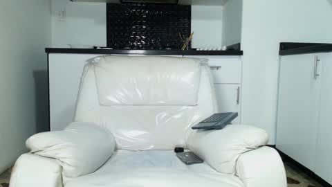 Snapshot of vincenthunter chatting on 01.30.25 Vincent online show from 01.30.25