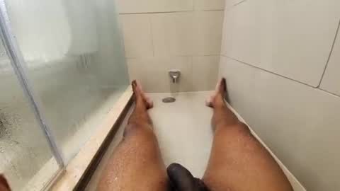 Snapshot of vineshh chatting on 12.22.24 Vino Girthyboi online show from 12.22.24