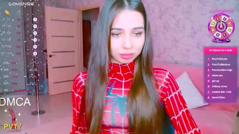 Snapshot of vinkiepinkie chatting on 11.26.25 Vinkiepinkie online show from 11.26.25