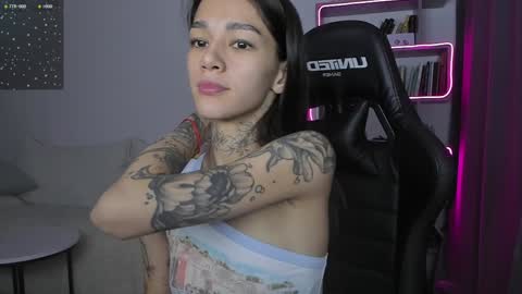 vinkitinkii online show from 12.03.24