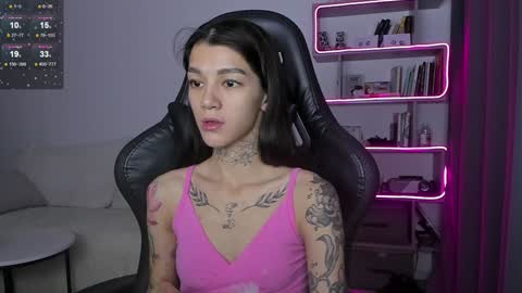 vinkitinkii online show from 12.04.24