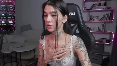 vinkitinkii online show from 02.21.25