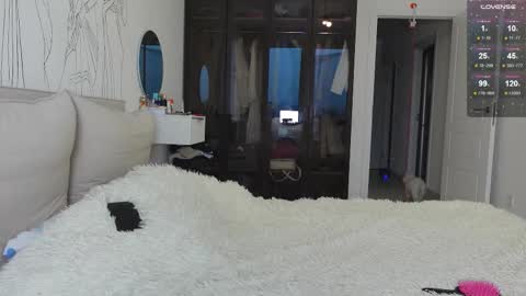 vinkitinkii online show from 12.21.25