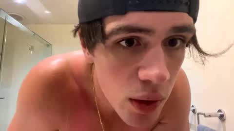 Snapshot of vinshaftdiesel chatting on 01.09.26 vinshaftdiesel online show from 01.09.26