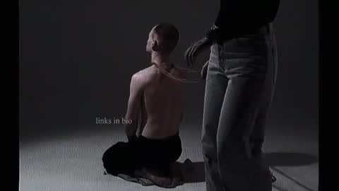 Snapshot of vinylstore chatting on 01.29.25 Diva Silvia online show from 01.29.25