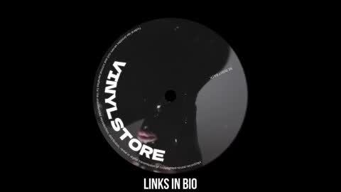 Snapshot of vinylstore chatting on 02.19.25 Diva Silvia online show from 02.19.25