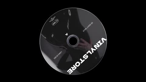 Snapshot of vinylstore chatting on 02.22.25 Diva Silvia online show from 02.22.25