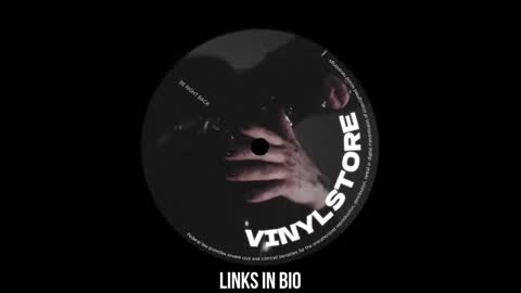 Snapshot of vinylstore chatting on 03.05.25 Diva Silvia online show from 03.05.25